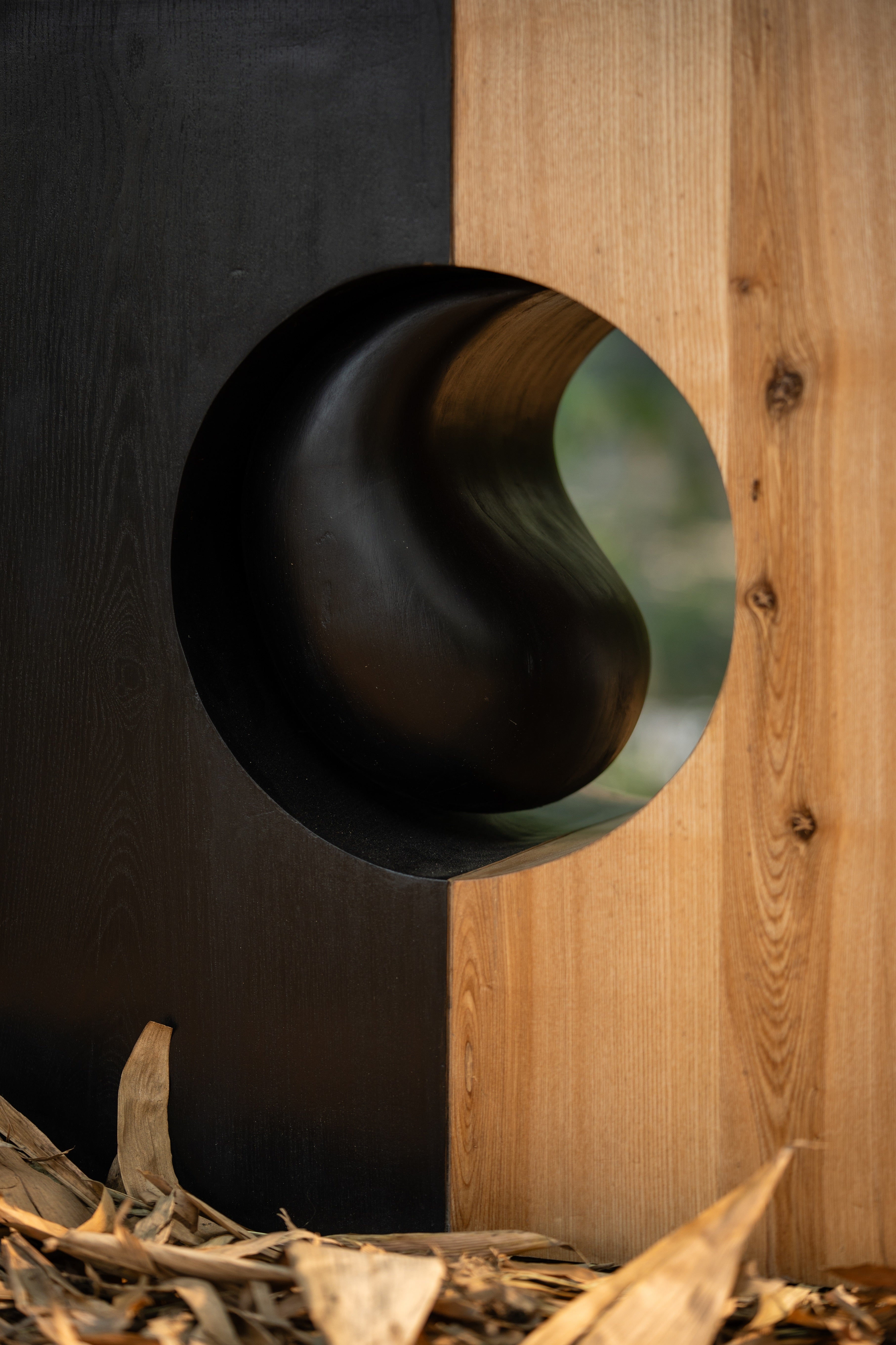 NOTHINGNESS (SIDE TABLES)