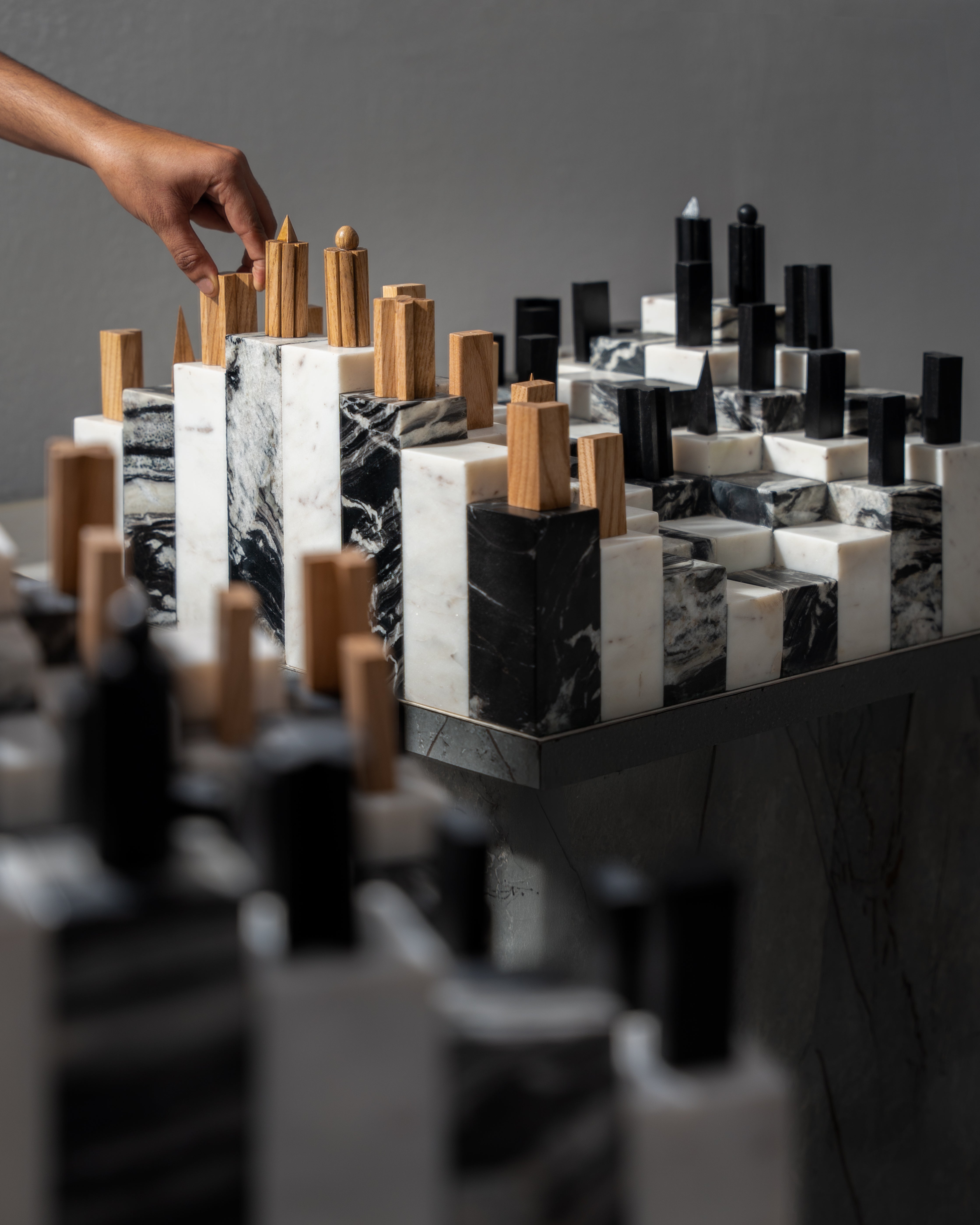 PARADOX (CHESS SET)